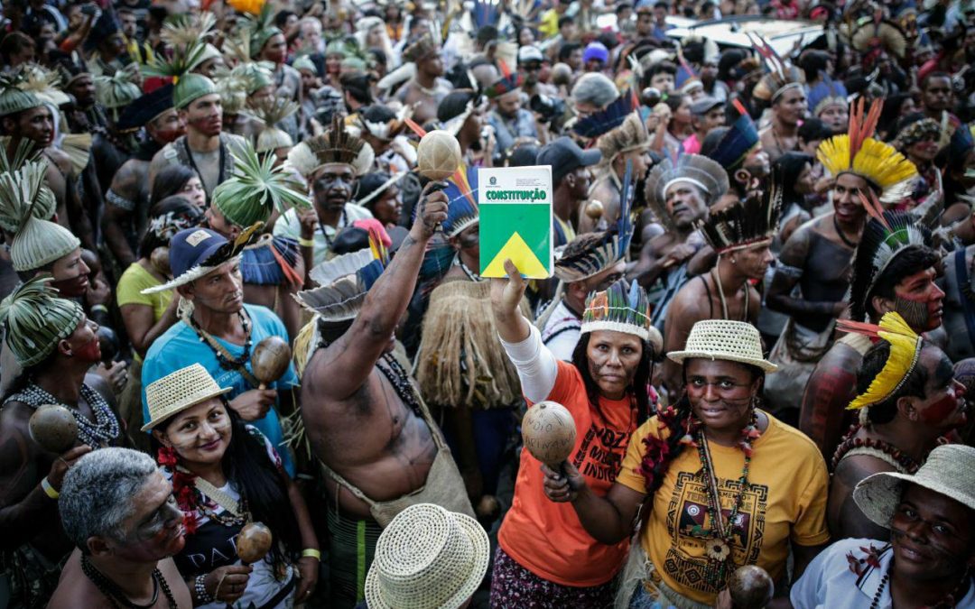 Governo Bolsonaro e aliados no Parlamento promovem divisões e conflitos entre indígenas para massacrar direitos fundamentais