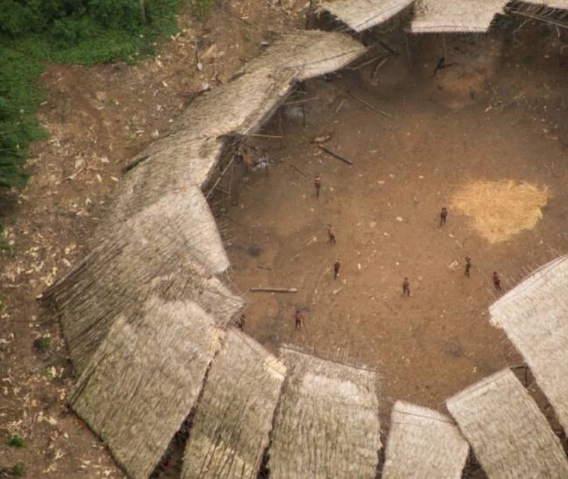 Morte de adolescente Yanomami por Covid-19 deve nos colocar em alerta máximo