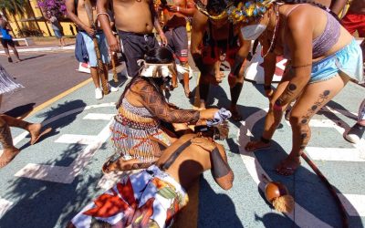 Repressão à manifestação indígena em Brasília deixa três feridos e dez pessoas intoxicadas com gás 