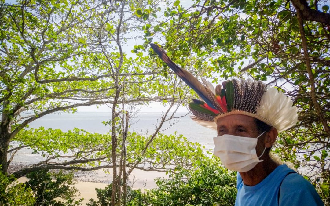 Grileiro tenta atropelar liderança indígena no território de Comexatibá