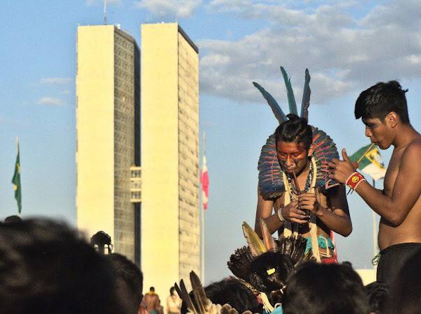 Movimento Indígena na Luta pela Terra, contra os projetos de morte de Bolsonaro e Lira